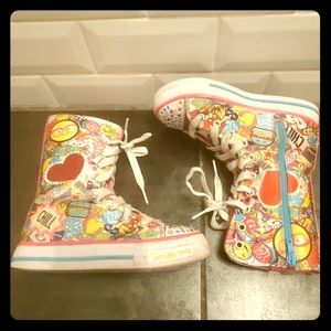 Twinkle Toes High Top Emojis